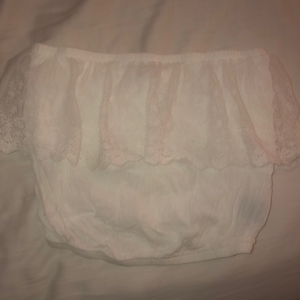 White off the shoulder crop top